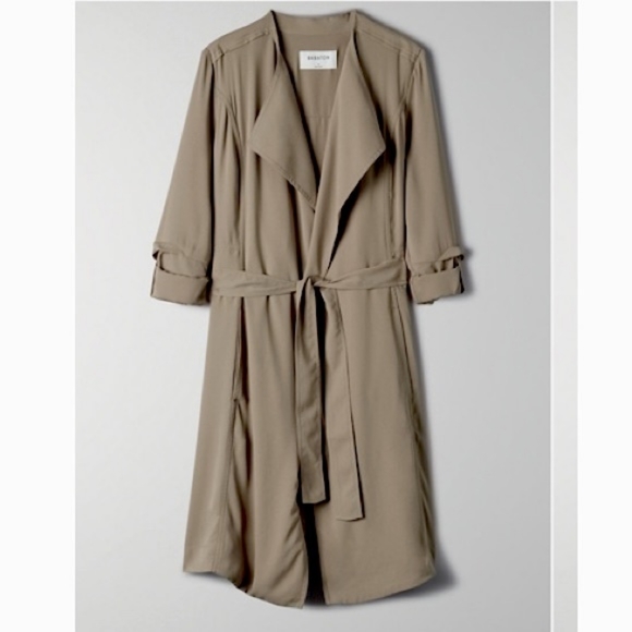 Aritzia Babaton Quincey/Flowy Trench - Picture 2 of 4